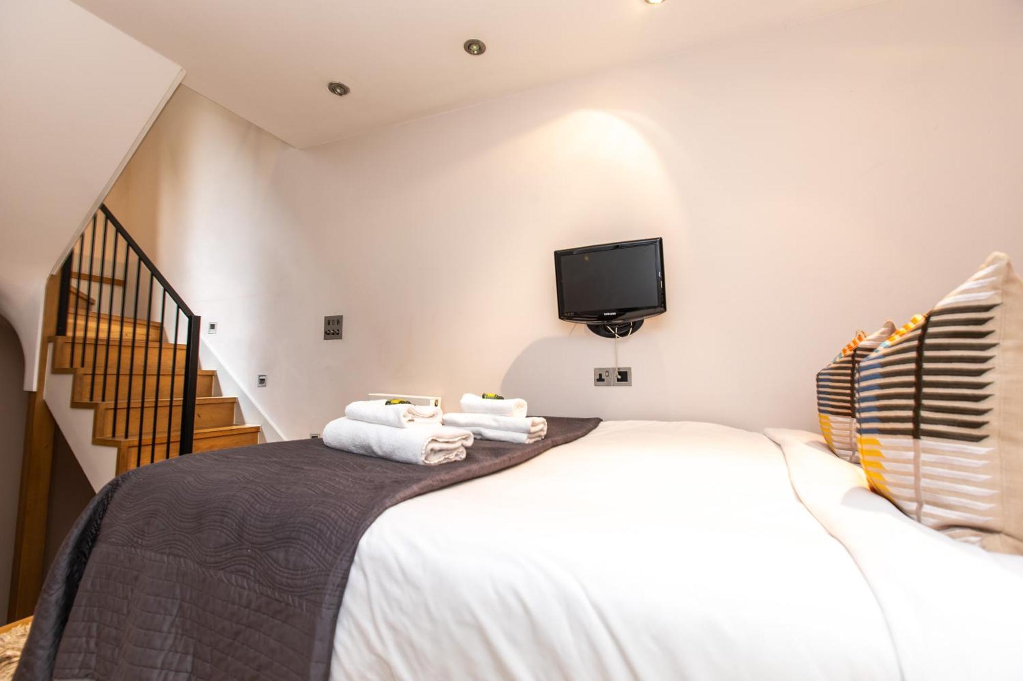 Modern Serviced Apartments 3 Minutes From Blackfriars Station Londres Exterior foto